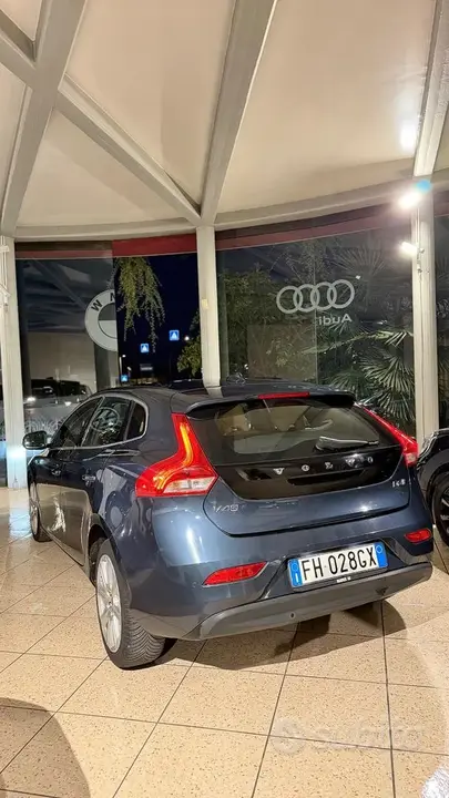 Volvo V40 2017 photo 4