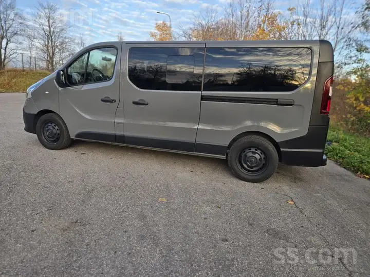 Renault Trafic 2016 photo 4
