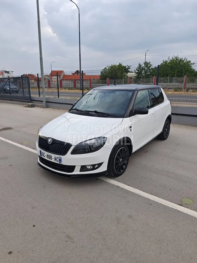 Skoda Fabia 2013 photo 4