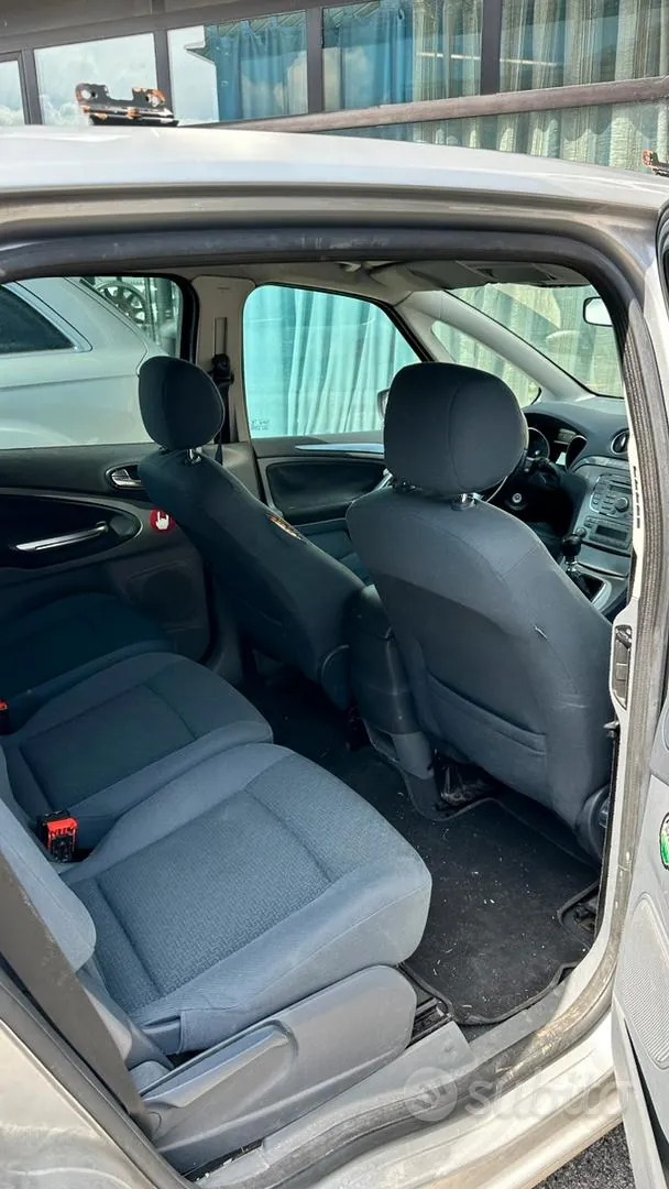Ford S-Max 2007 photo 2