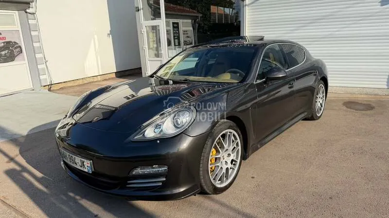 Porsche Panamera 2010 photo 2