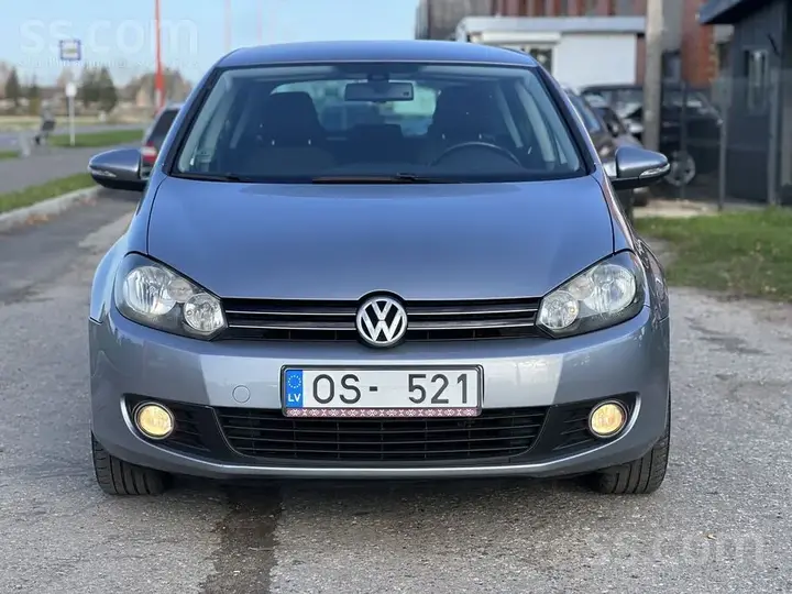 Volkswagen Golf 2010 photo 4