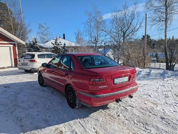 Volvo S40 2000 photo 2