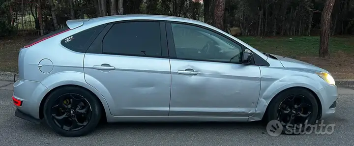 Ford Focus 2010 photo 4