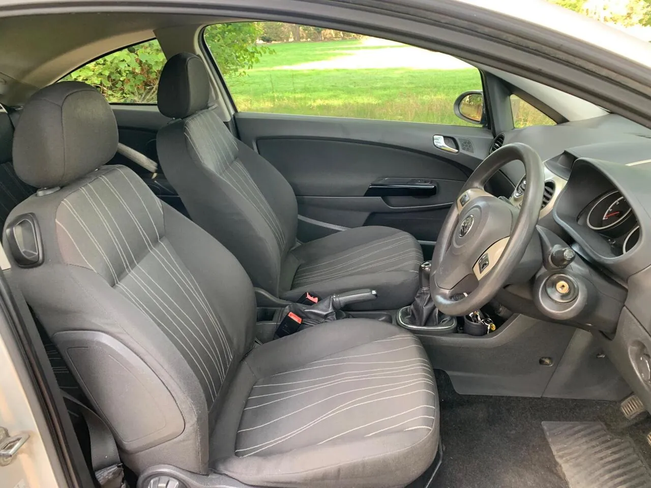 Vauxhall Corsa 2007 photo 5