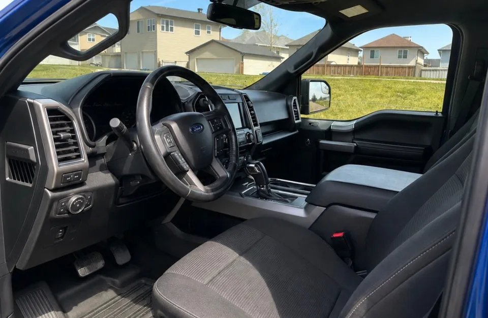 Ford F-150 2015 photo 2