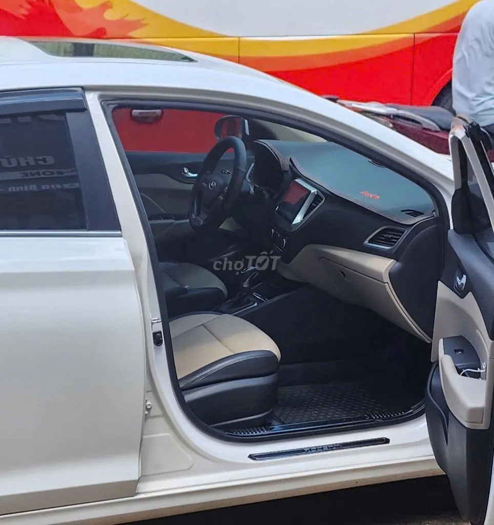 Hyundai Accent 2018 photo 3