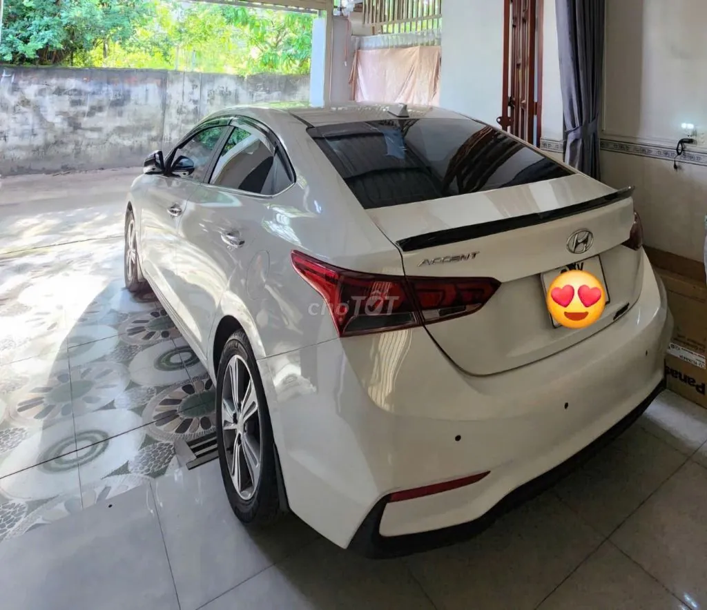 Hyundai Accent 2018 photo 2