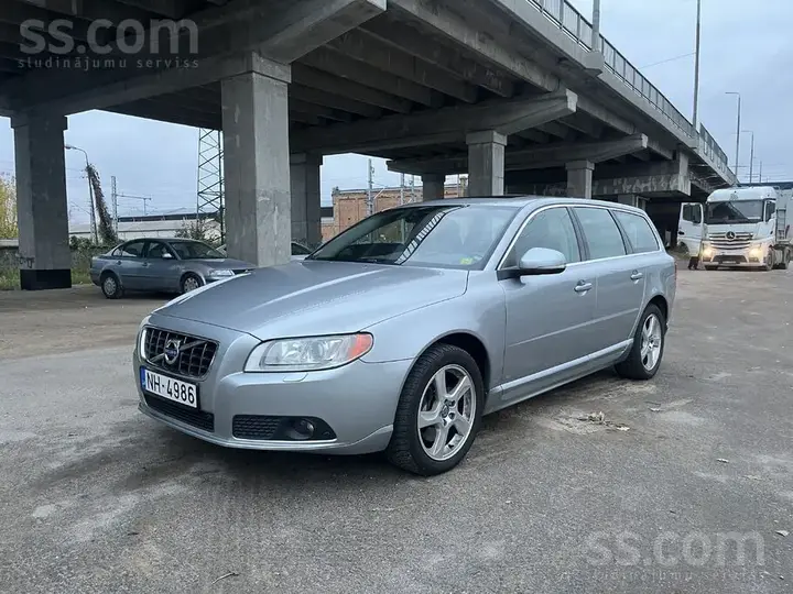 Volvo V70