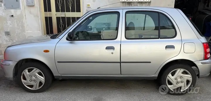Nissan Micra 2002 photo 5