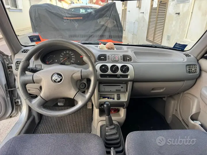 Nissan Micra 2002 photo 2