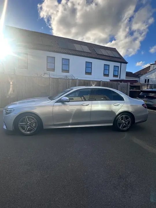 Mercedes-Benz E-Class 2022 photo 3