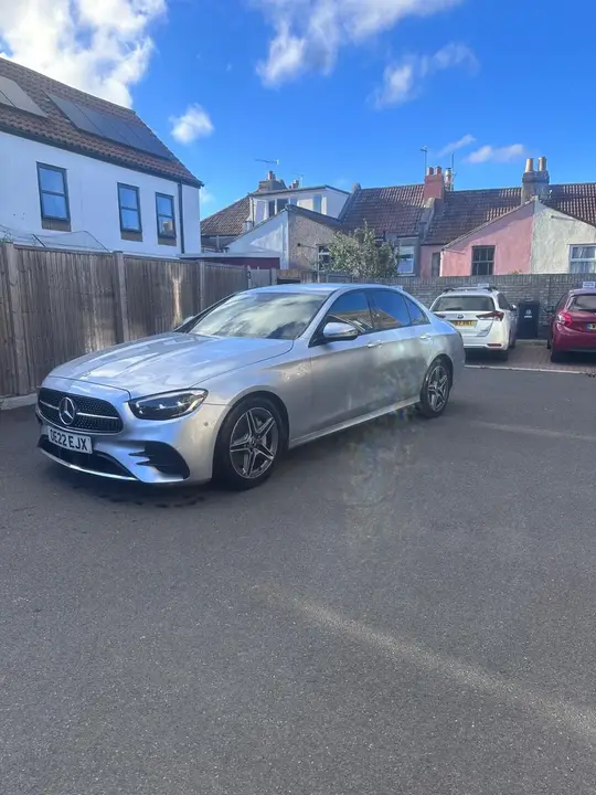 Mercedes-Benz E-Class 2022 photo 2