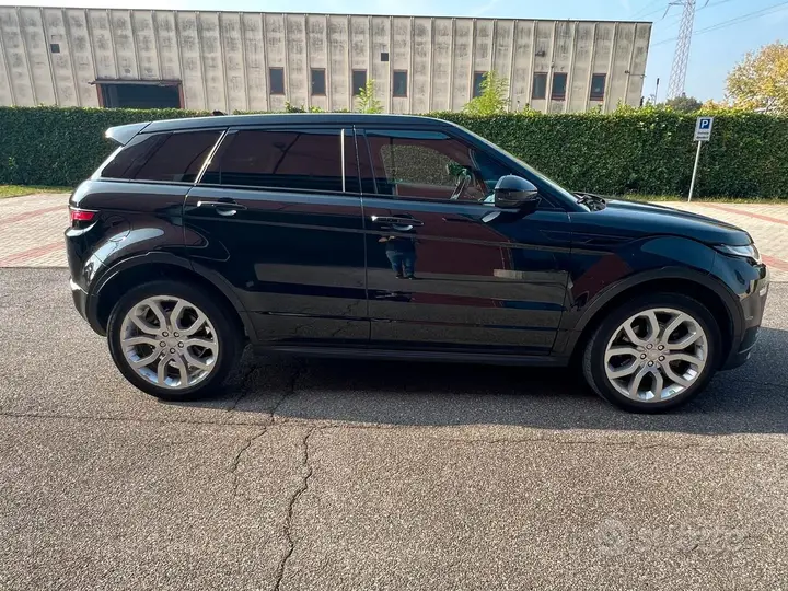 Land Rover Evoque 2015 photo 2