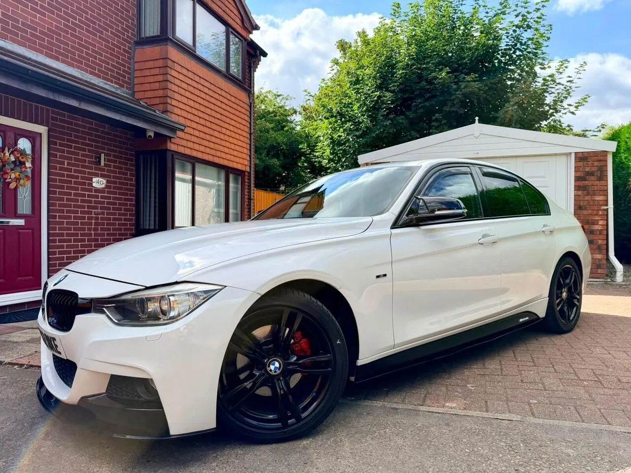 BMW 3 Series 2013 photo 2