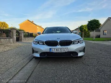 BMW 318I
