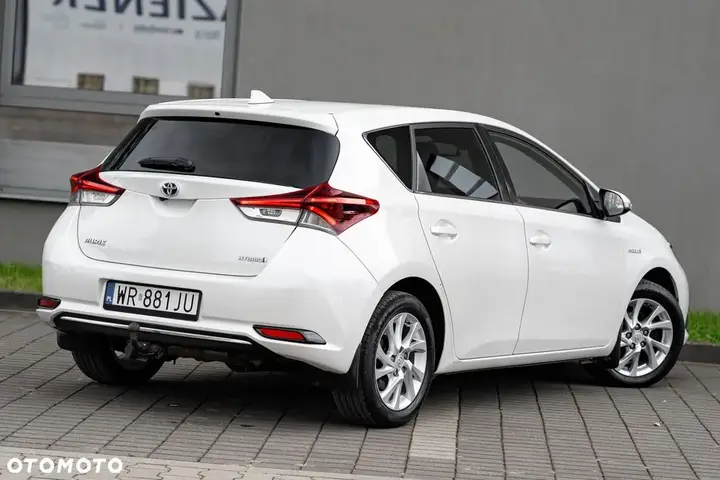Toyota Auris 2017 photo 4