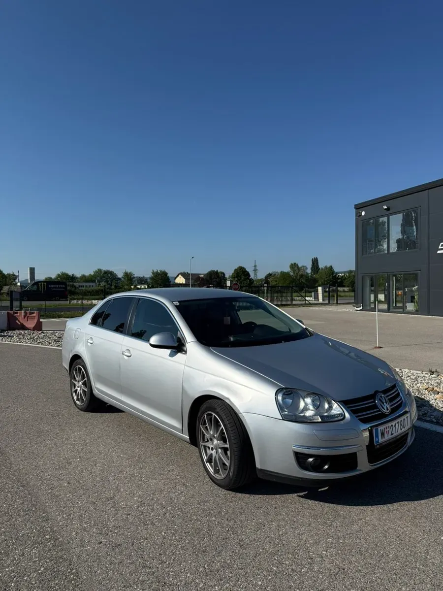 Volkswagen Jetta 2006 photo 2
