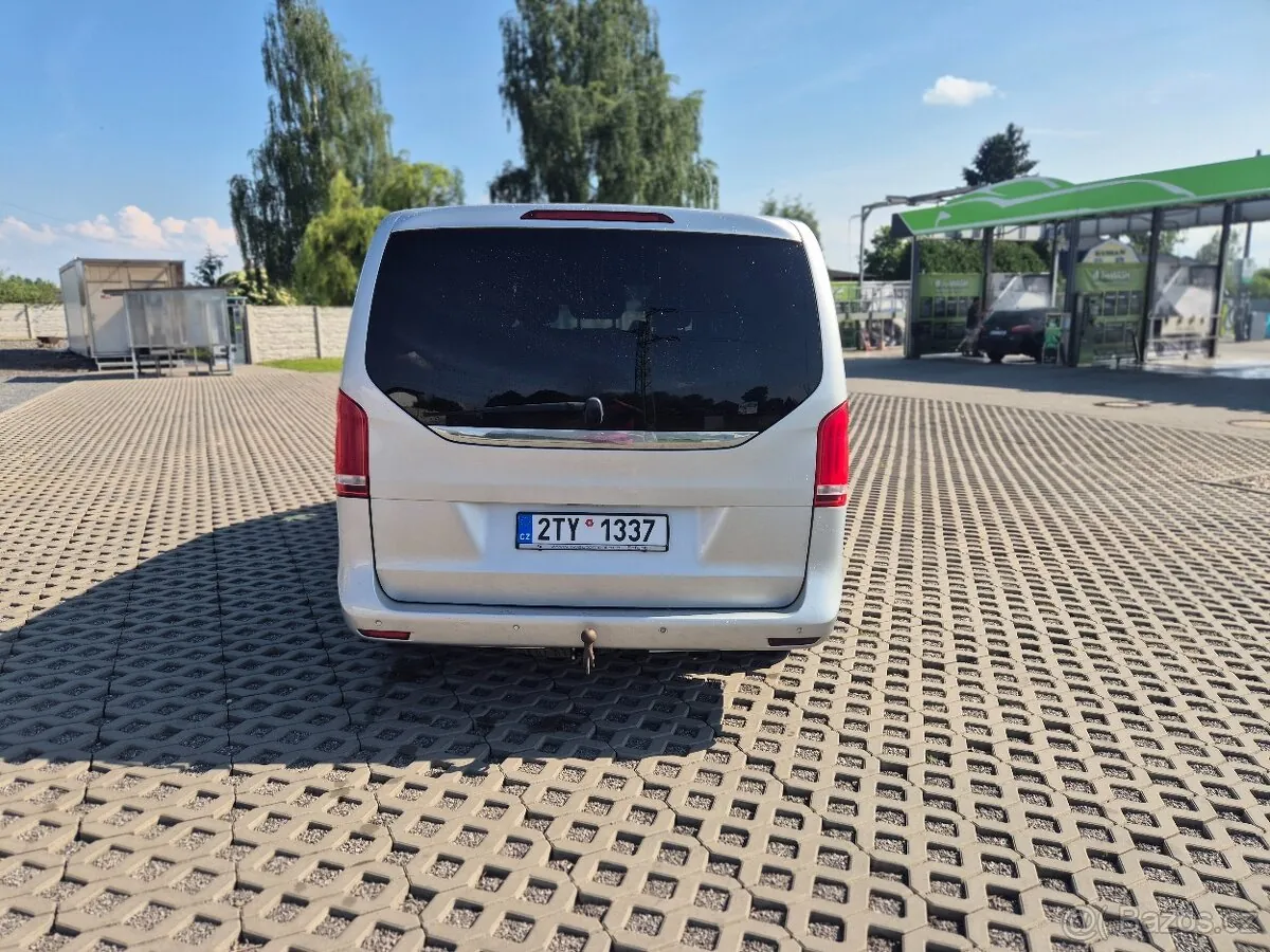 Mercedes-Benz V-Class 2015 photo 4