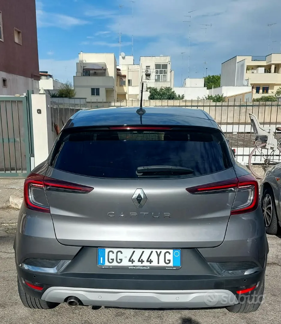 Renault Captur 2021 photo 2