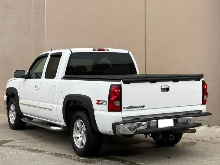 Chevrolet Silverado 1500 2007 photo 3