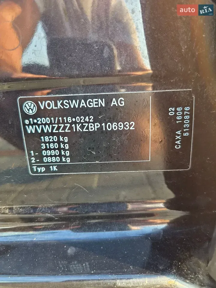 Volkswagen Golf 2011 photo 2