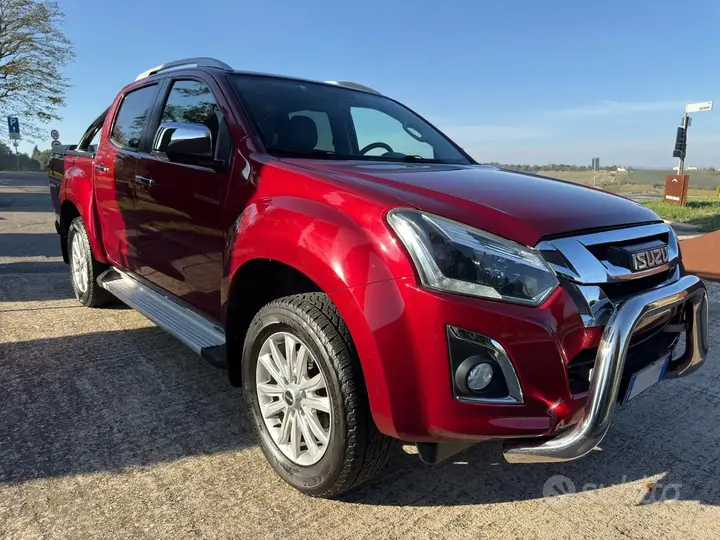 Isuzu D-Max 2021 photo 3