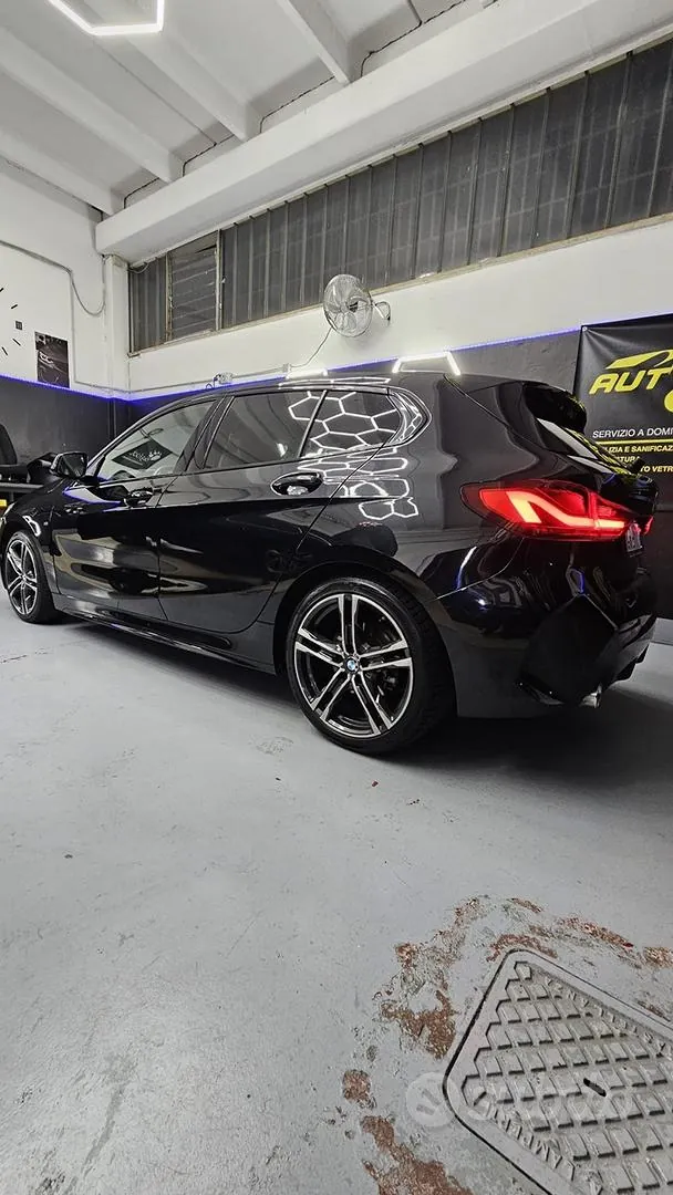 BMW 116D 2021 photo 2