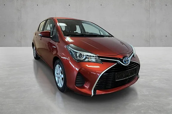 Toyota Yaris 2015 photo 5