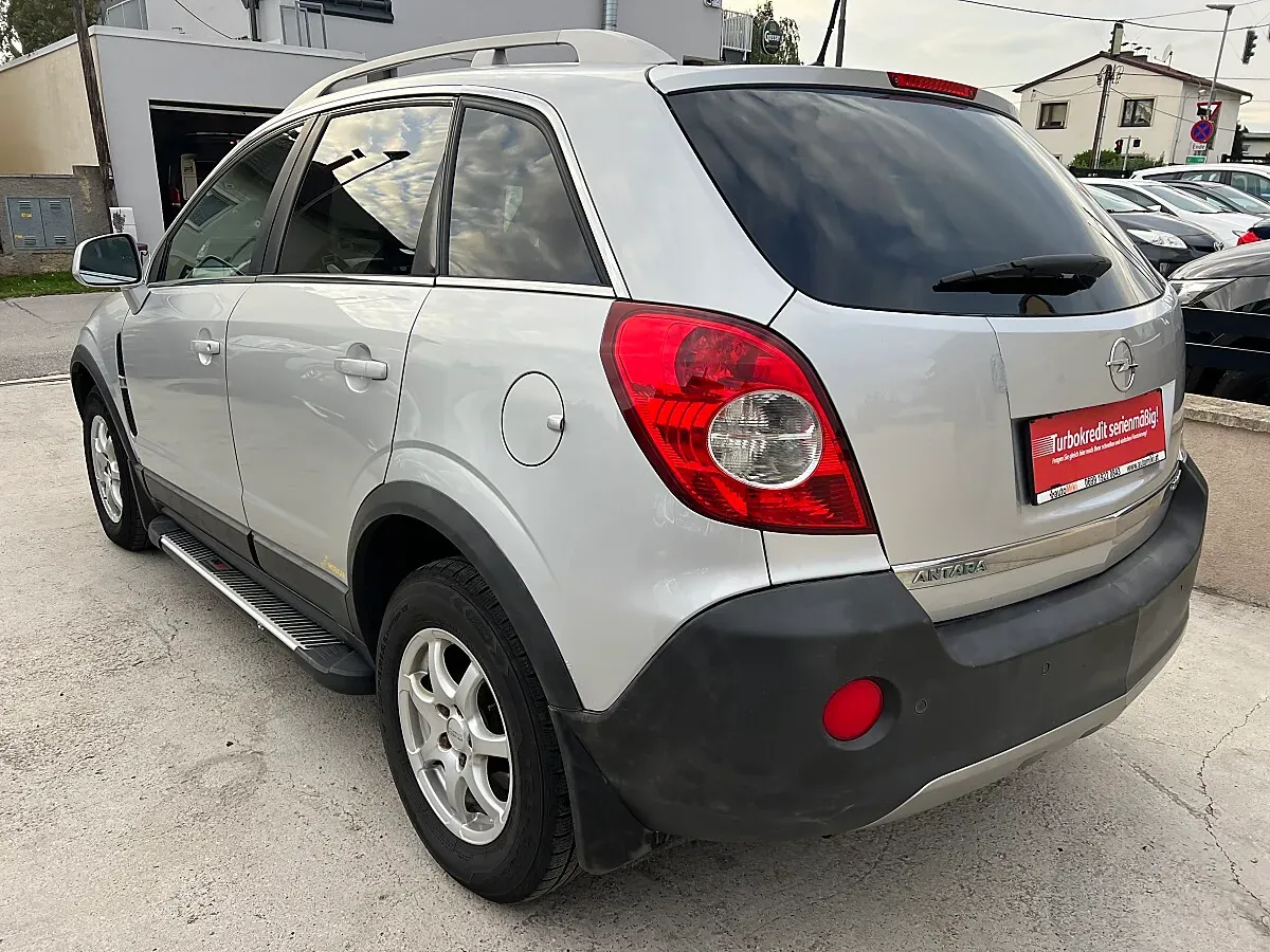 Opel Antara 2010 photo 2