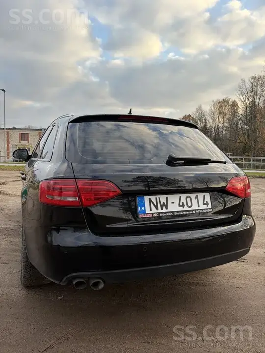 Audi A4 2008 photo 2