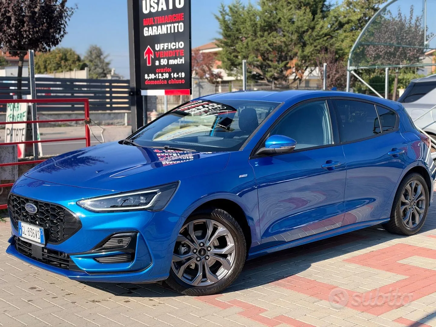 Ford Focus 2023 photo 2