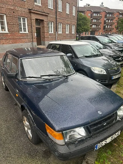 Saab 900 1990 photo 2