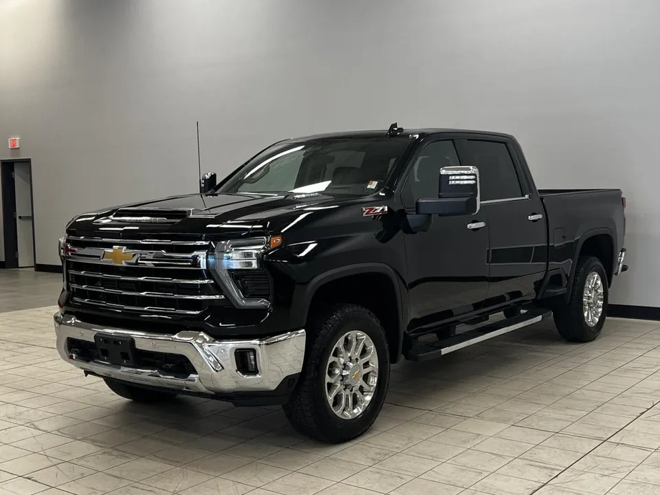 Chevrolet Silverado 3500Hd 2025 photo 3