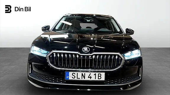 Skoda Superb 2025 photo 4