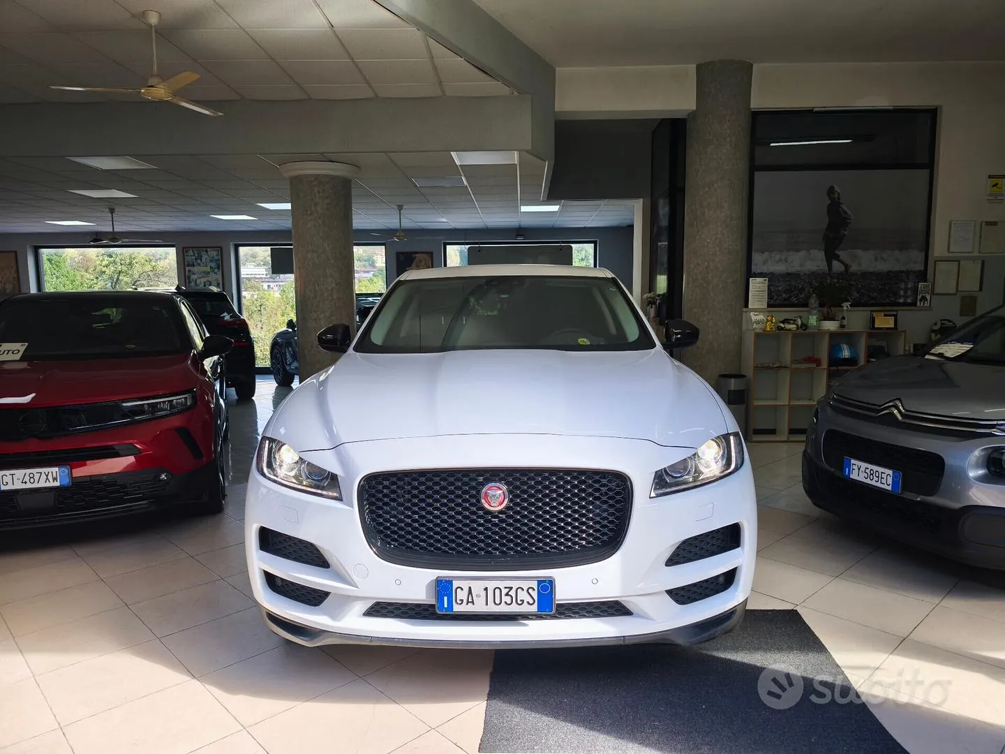 Jaguar F-Pace