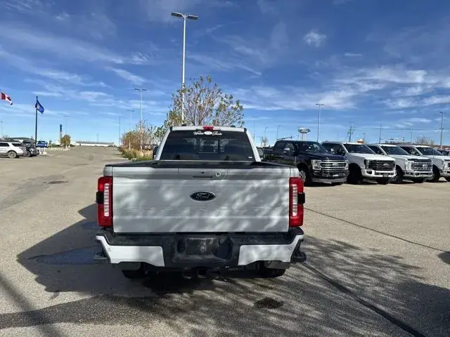 Ford F250 2025 photo 4