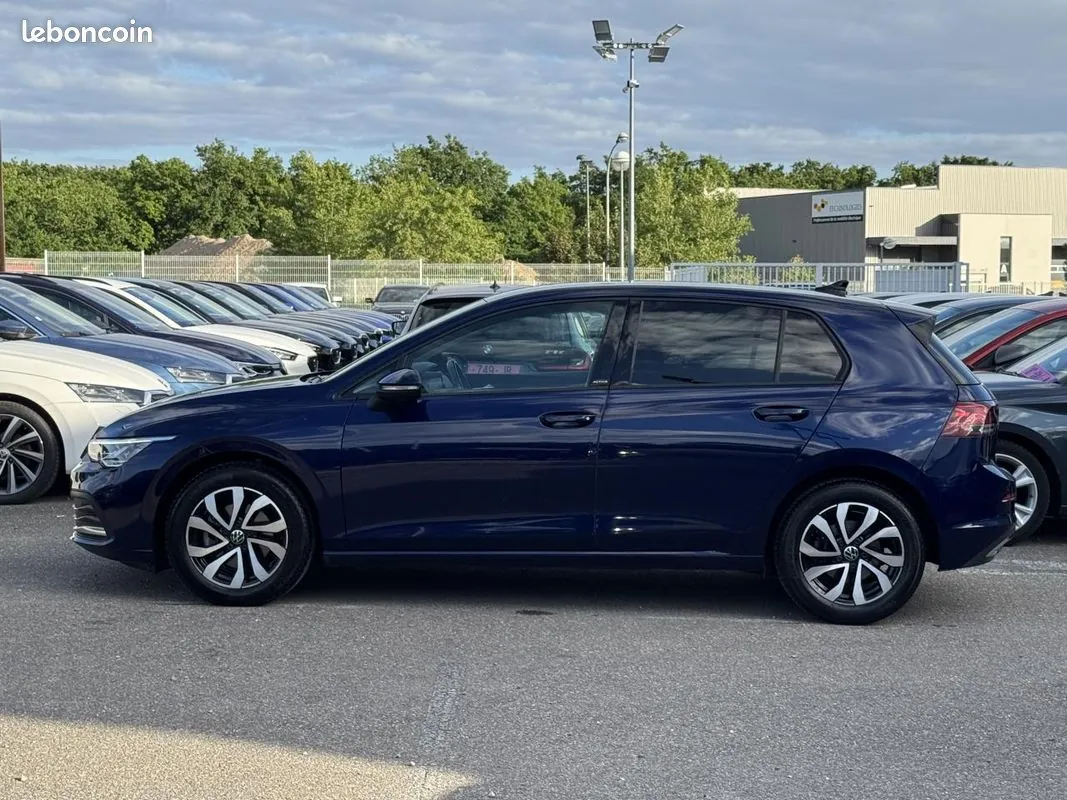 Volkswagen Golf 2022 photo 2