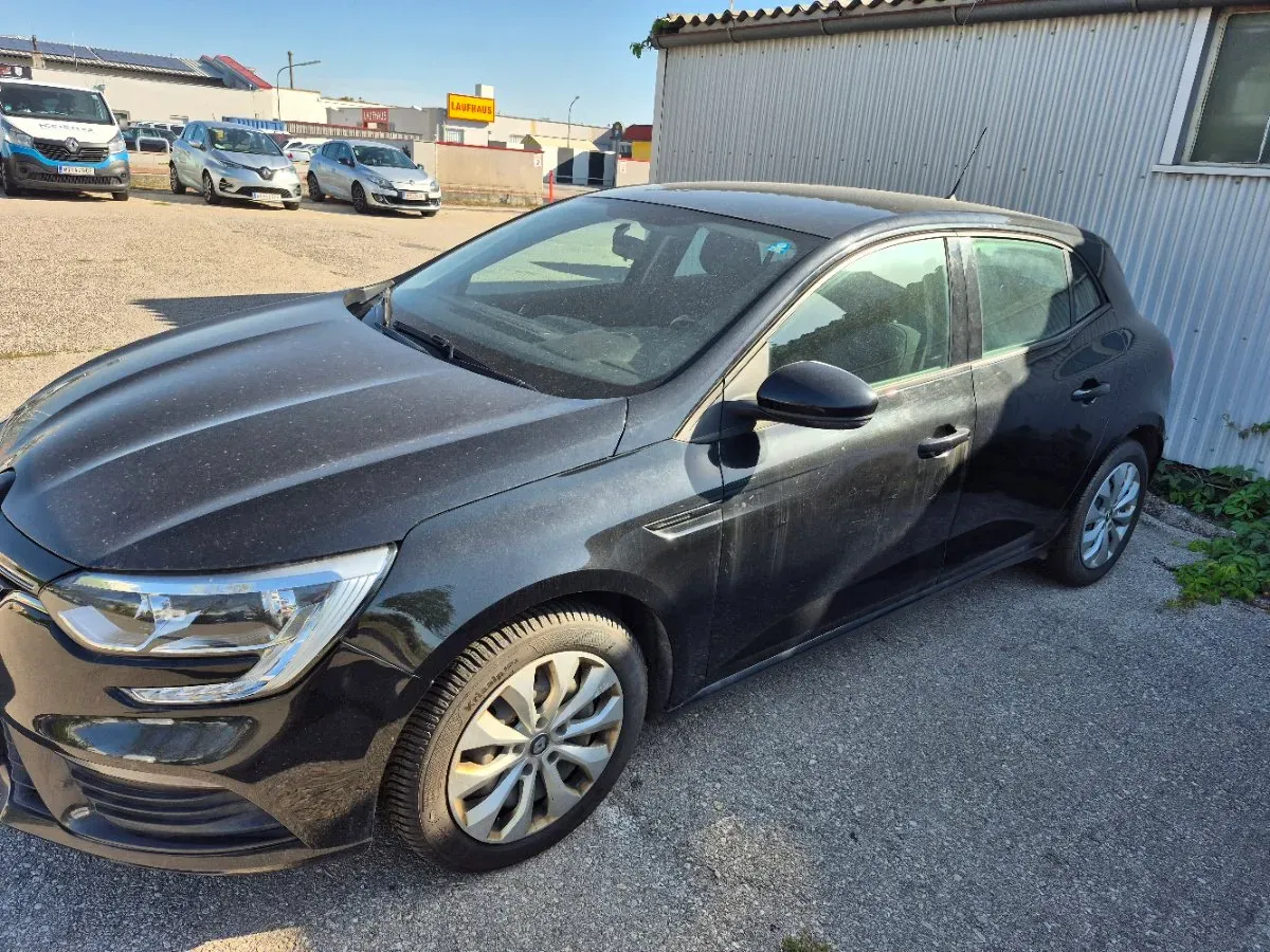 Renault Megane 2016 photo 2