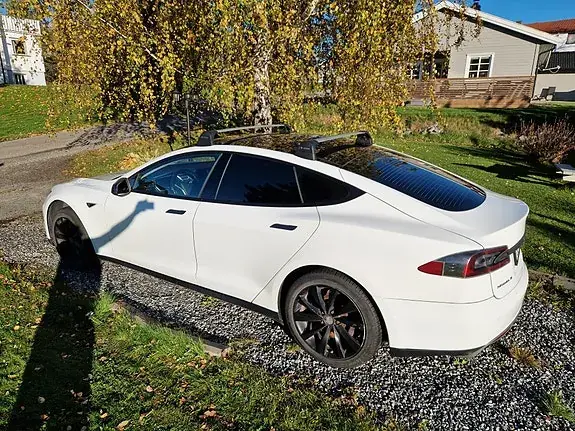 Tesla Model S 2013 photo 4