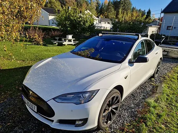 Tesla Model S 2013 photo 2