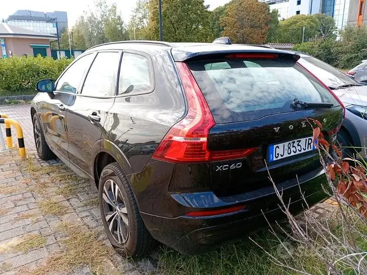 Volvo Xc60 2022 photo 2