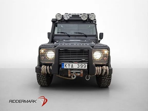 Land Rover Defender 110 2012 photo 2
