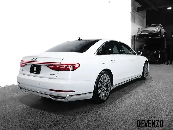 Audi A8 2019 photo 3
