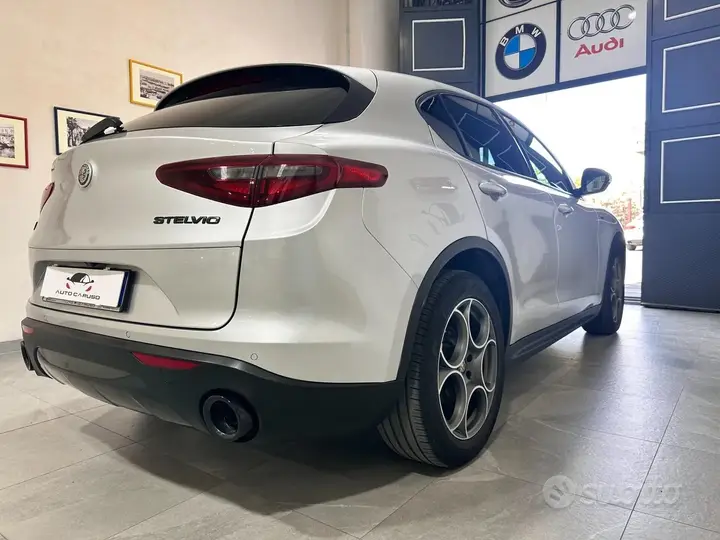 Alfa Romeo Stelvio 2022 photo 3