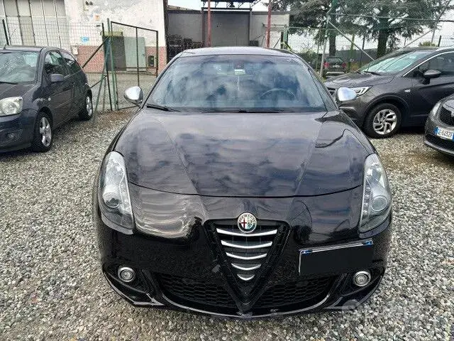 Alfa Romeo Giulietta 2010 photo 2