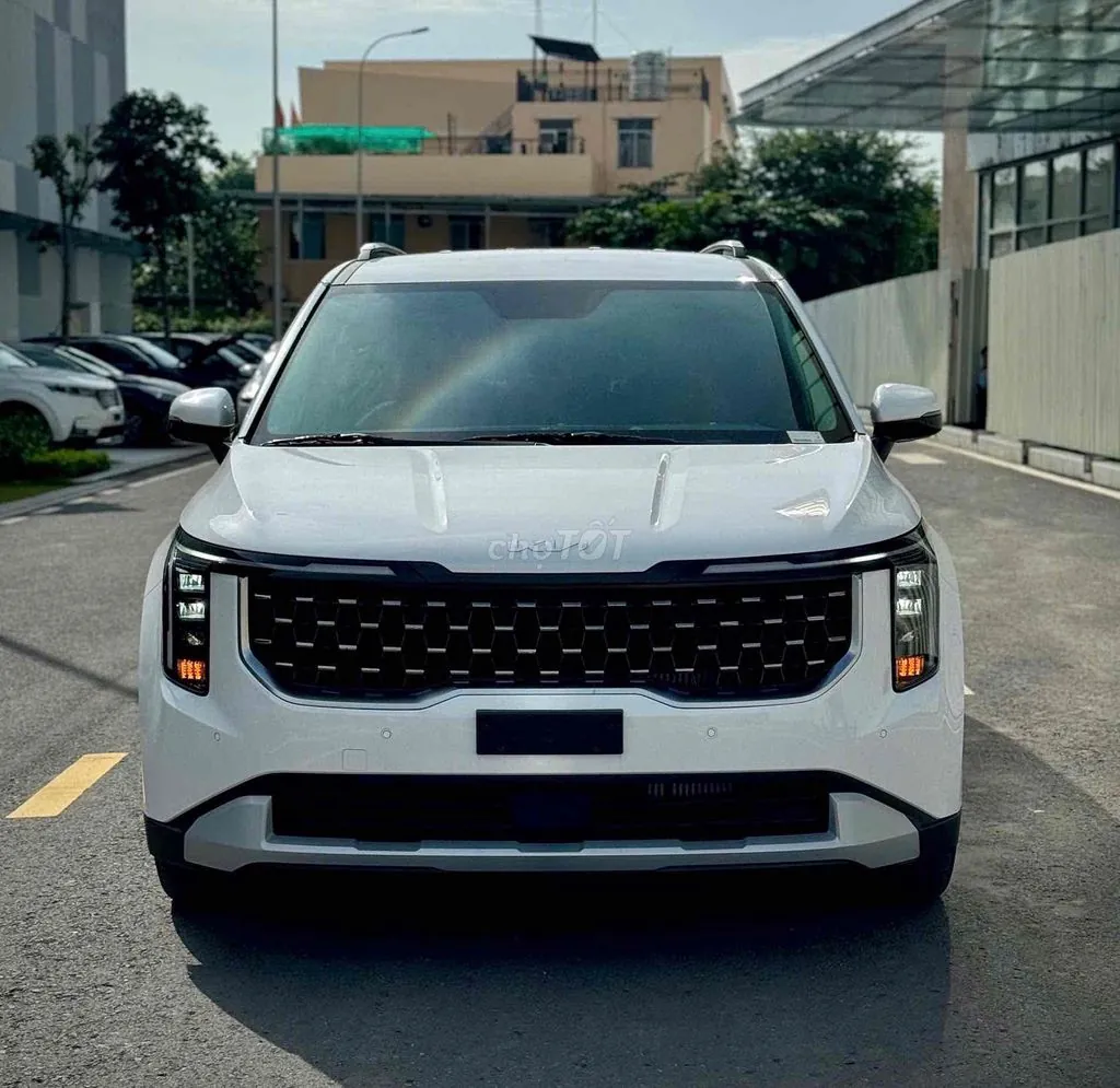 Kia Carnival 2025 photo 2