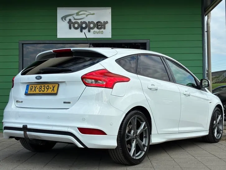 Ford Focus 2018 photo 3