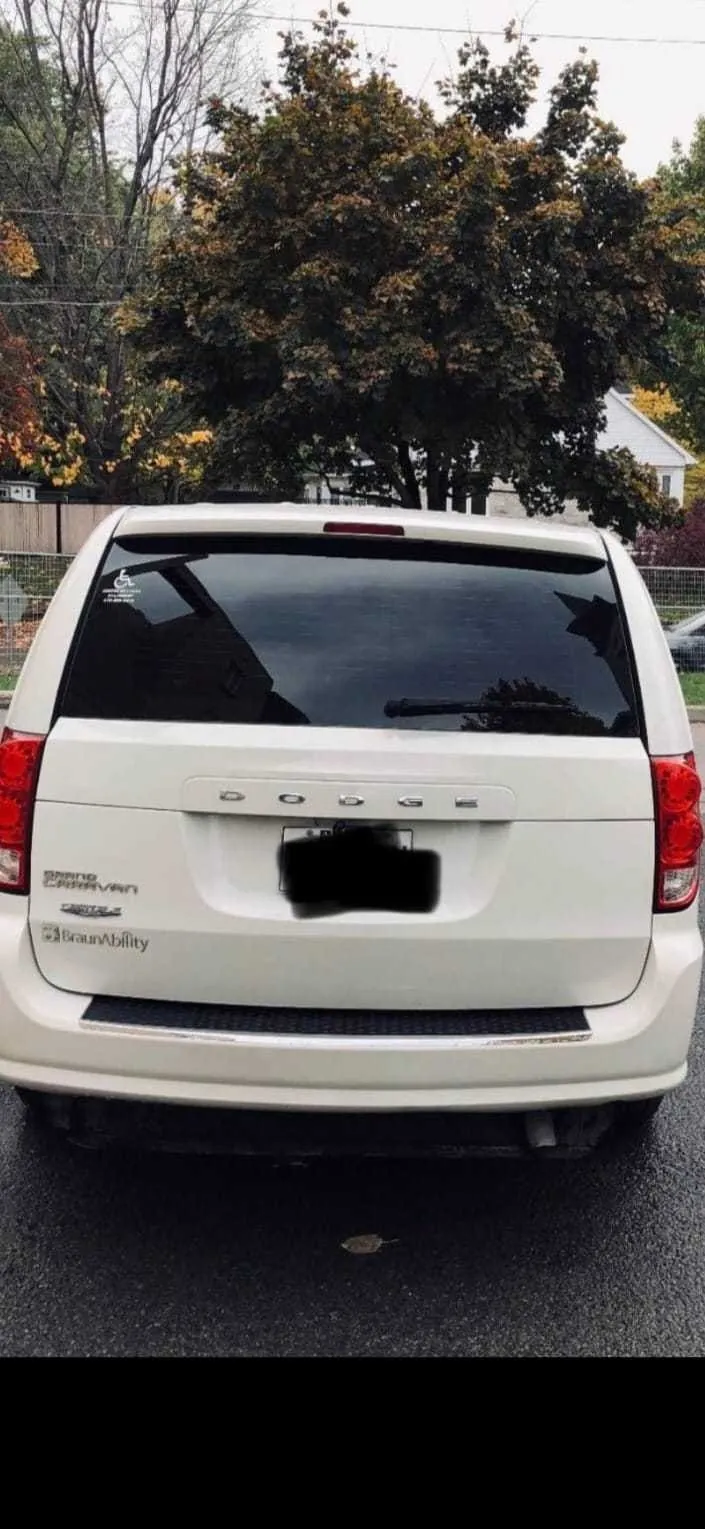 Dodge Grand Caravan 2012 photo 4
