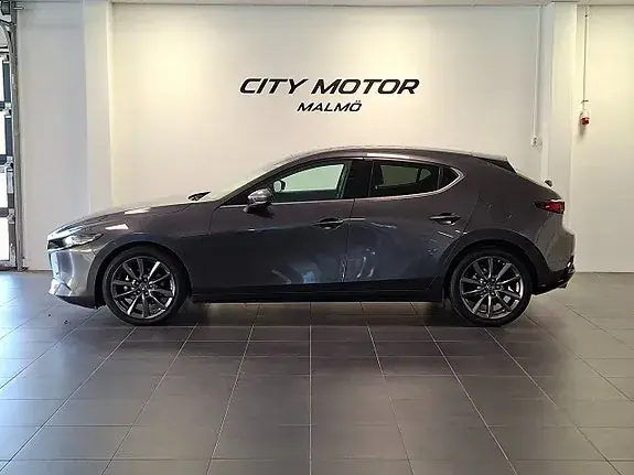 Mazda 3 2020 photo 2